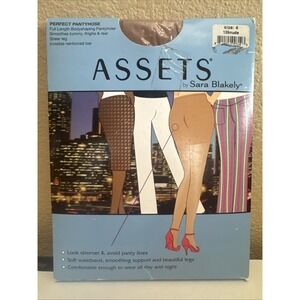 ASSETS by Sara Blakely Perfect Pantyhose Bodyshaping Nude Size 4 NEW